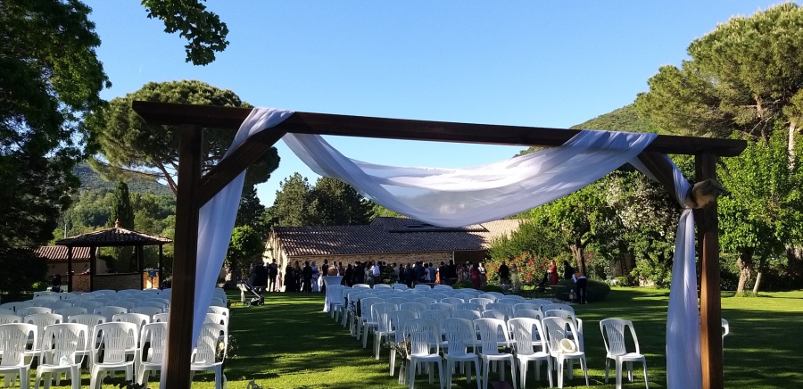 Cérémonie laïque au Domaine de Suzel – DJ mariage en Drôme avec La Nuit Autrement